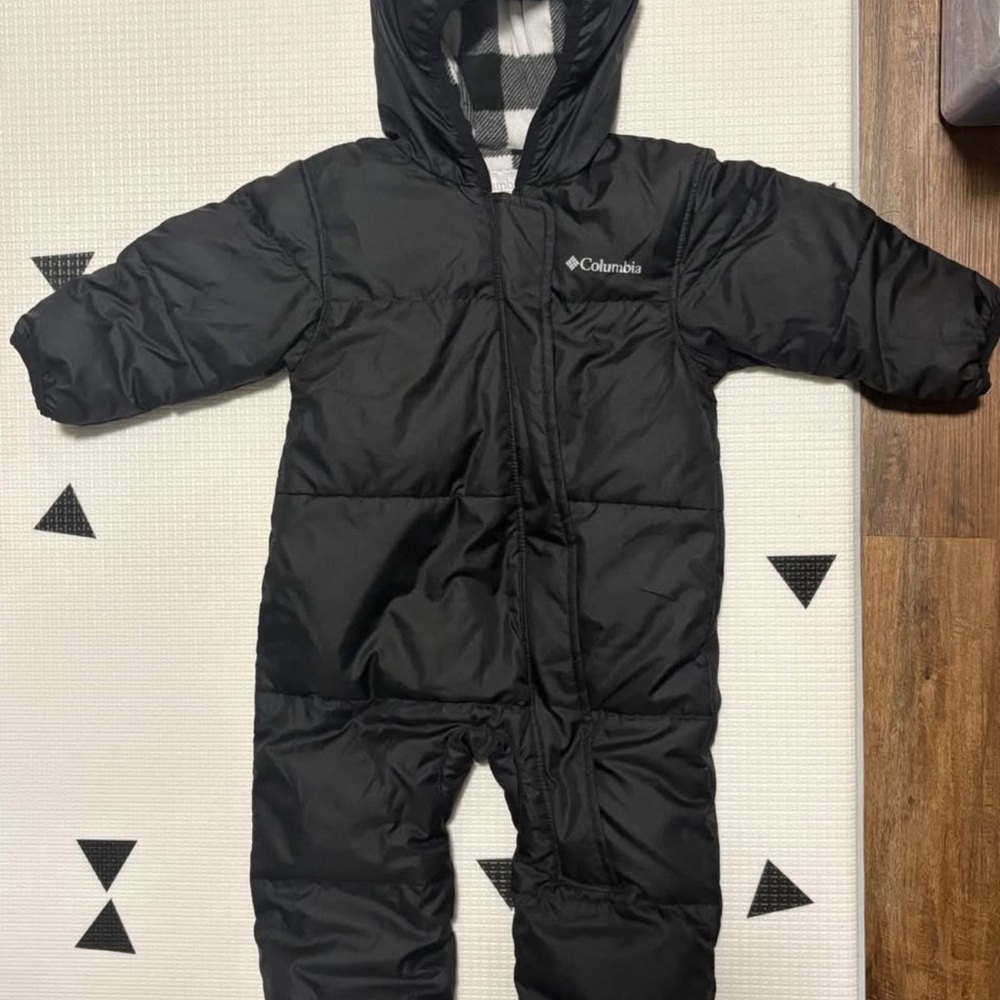 Columbia 6-12 months snowsuit